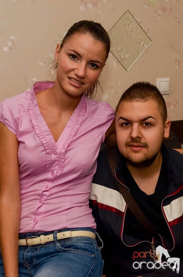 Distracţie în L'amore Caffe Club,