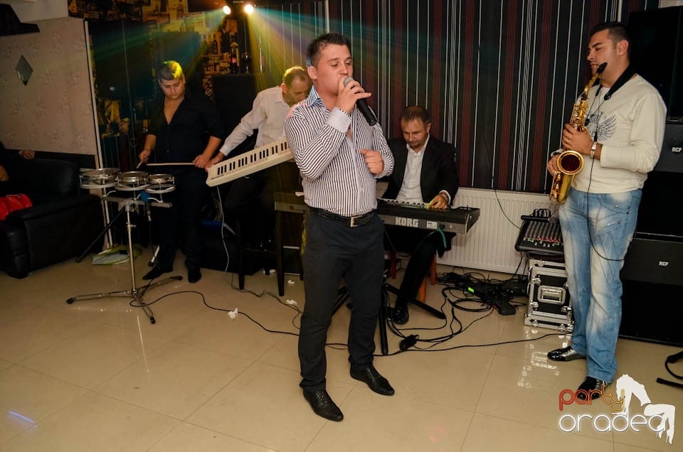 Distracţie în L'amore Caffe Club,