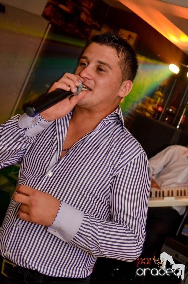 Distracţie în L'amore Caffe Club,