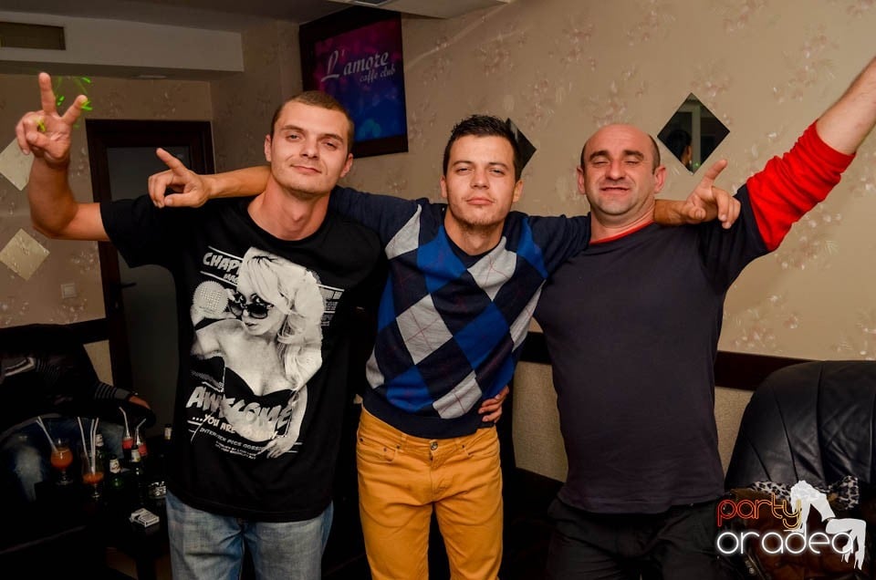 Distracţie în L'amore Caffe Club,