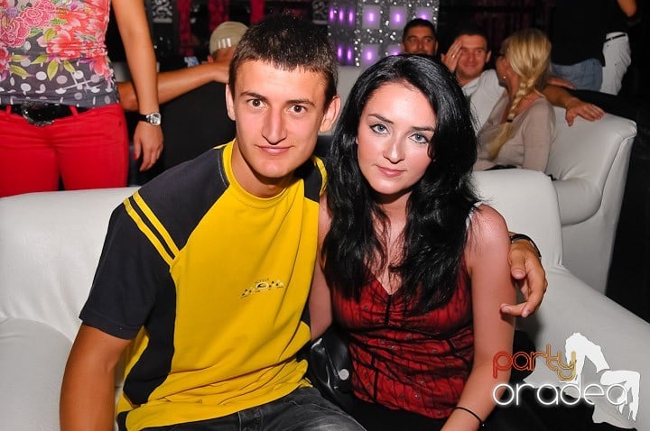 Distracţie în Life Club, 