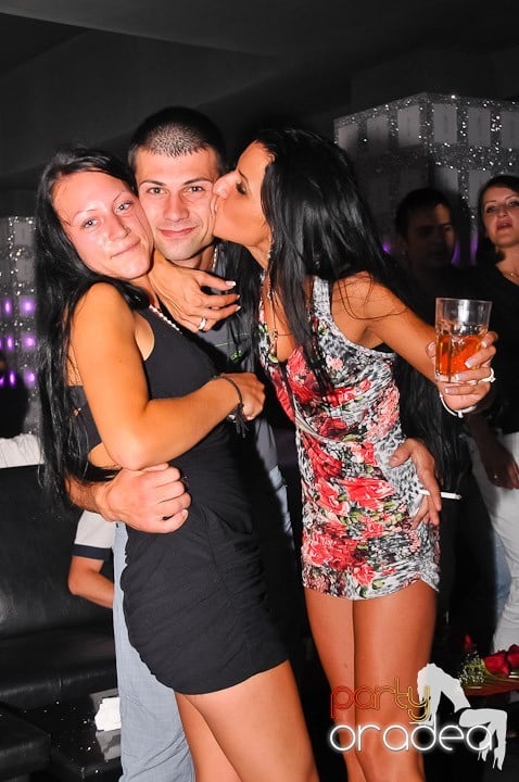 Distracţie în Life Club, 