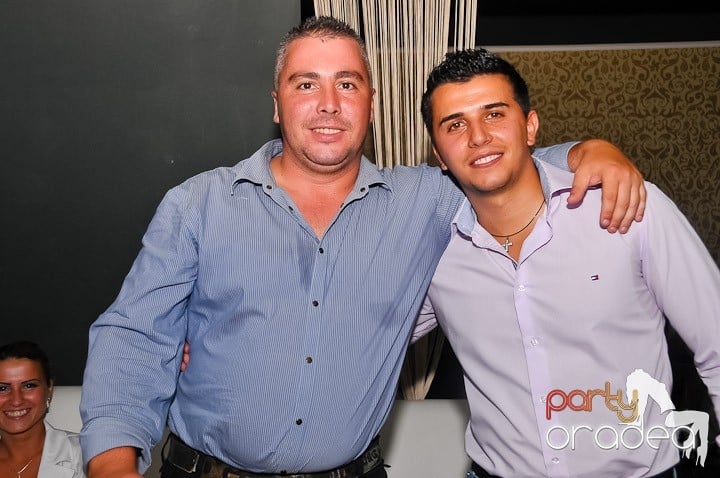 Distracţie în Life Club, 