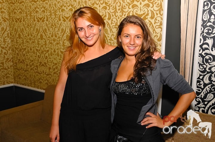 Distracţie în Life Club, 