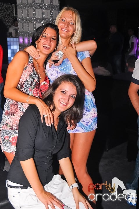 Distracţie în Life Club, 