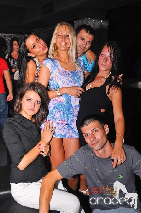 Distracţie în Life Club, 