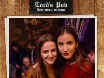 Distracţie în Lord's Pub