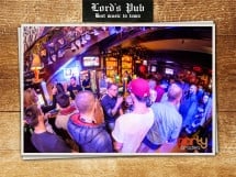 Sâmbătă Seara în Lord's Pub