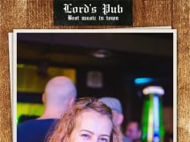 Distracţie în Lord's Pub