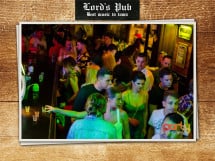 Distracție în Lord's Pub