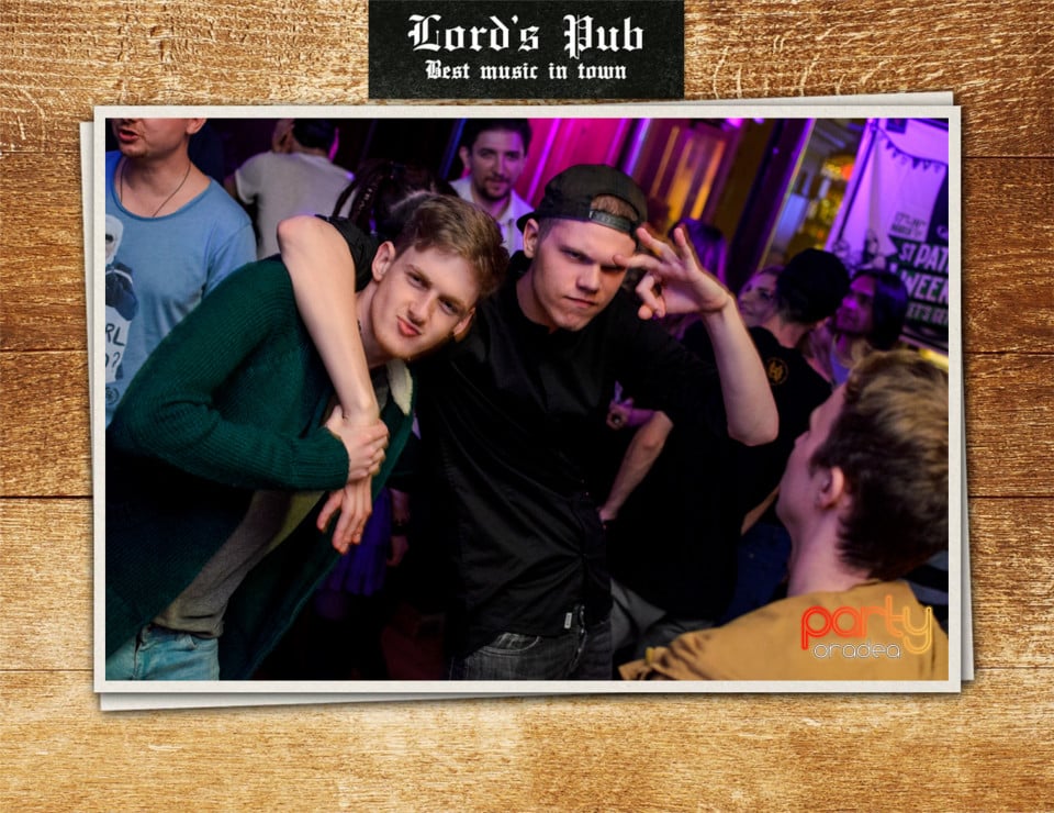 Distracție în Lord's Pub, Lord's Pub