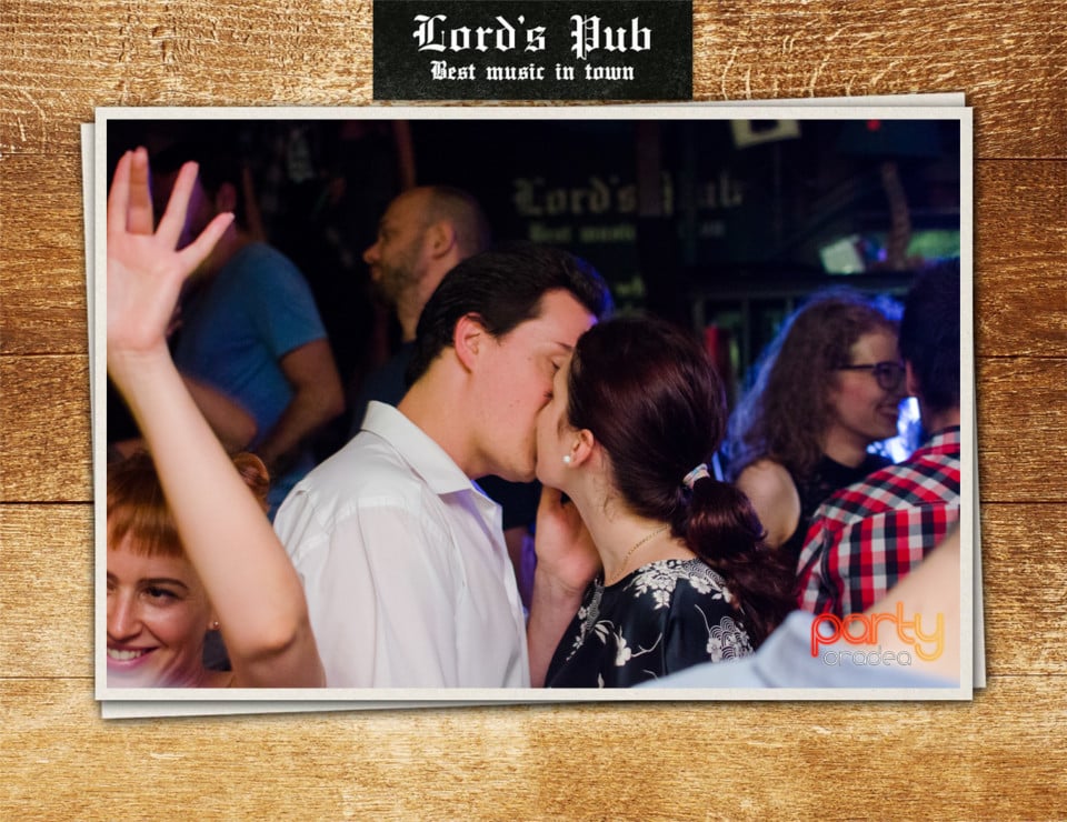 Distracție în Lord's Pub, Lord's Pub