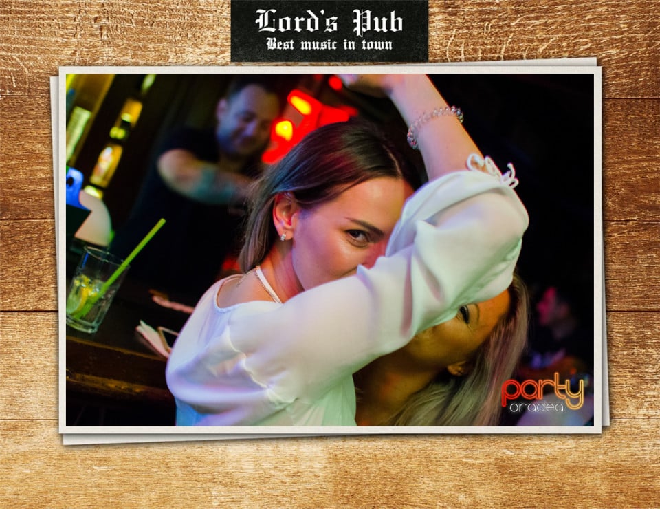 Distracție în Lord's Pub, Lord's Pub