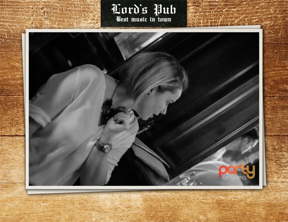 Distracție în Lord's Pub, Lord's Pub