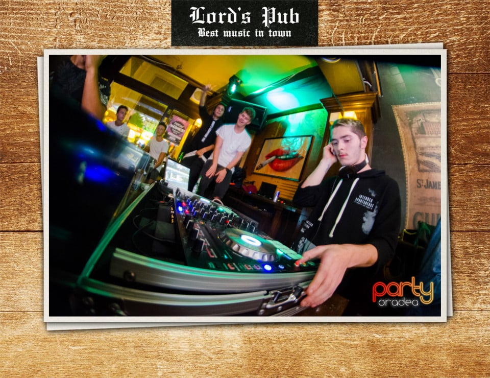 Distracție în Lord's Pub, Lord's Pub