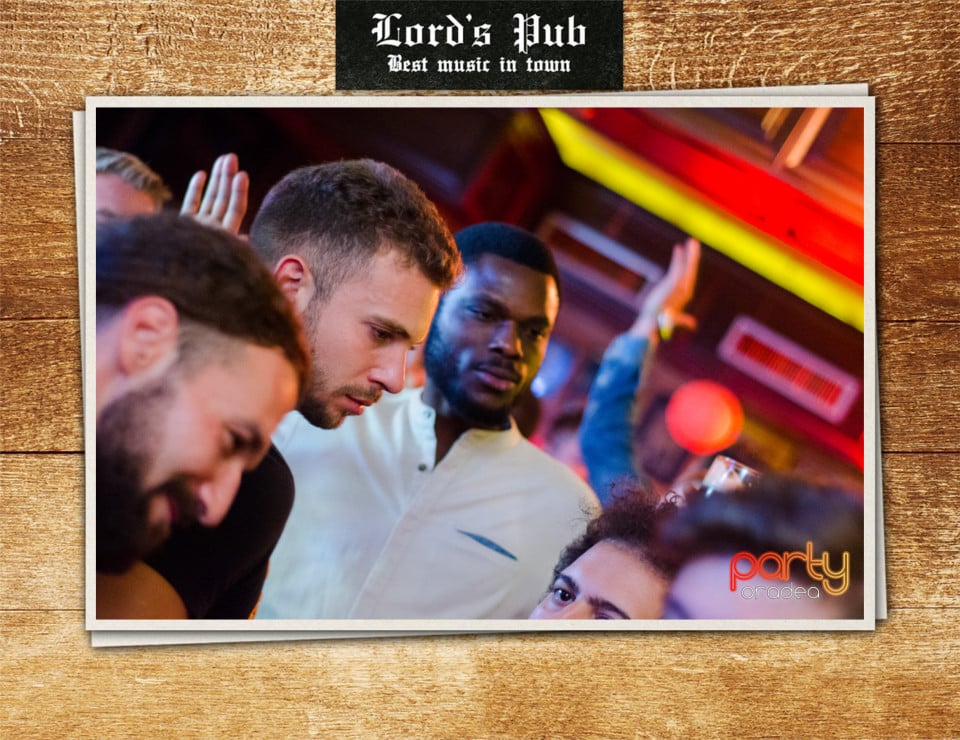 Distracție în Lord's Pub, Lord's Pub