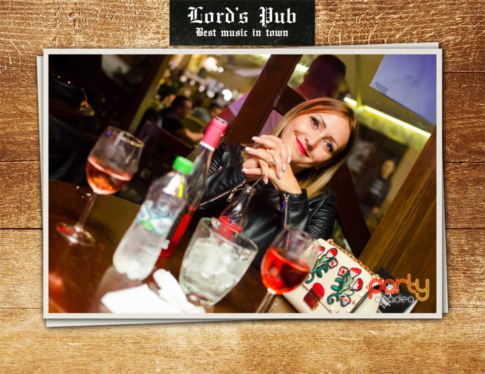 Distracție în Lord's Pub, Lord's Pub