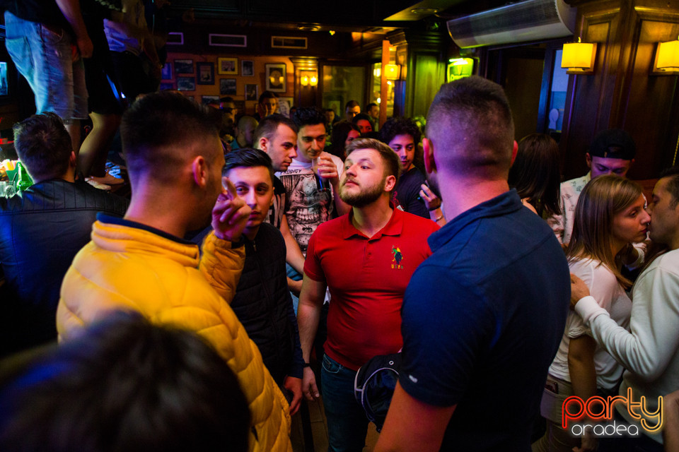 Distracție în Lord's Pub, Lord's Pub