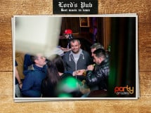 Distracție în Lord's Pub