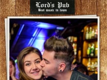 Distracție în Lord's Pub