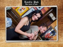 Distracție în Lord's Pub