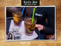 Distracție în Lord's Pub