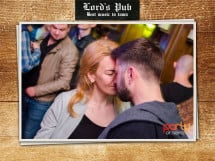 Distracție în Lord's Pub