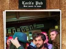 Distracție în Lord's Pub