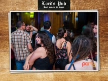 Distracție în Lord's Pub