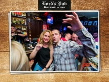 Distracție în Lord's Pub