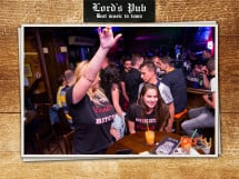 Distracție în Lord's Pub