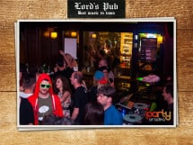 Distracție în Lord's Pub