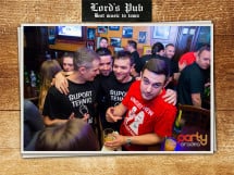 Distracție în Lord's Pub