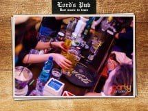 Distracție în Lord's Pub