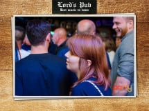 Distracție în Lord's Pub