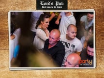 Distracție în Lord's Pub