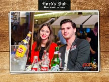 Distracție în Lord's Pub