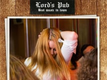 Distracție în Lord's Pub