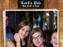 Distracție în Lord's Pub