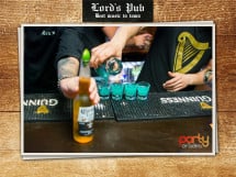 Distracție în Lord's Pub