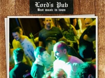 Distracție în Lord's Pub