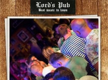 Distracție în Lord's Pub