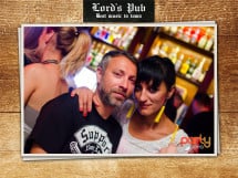 Distracție în Lord's Pub
