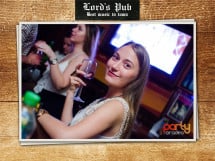 Distracție în Lord's Pub
