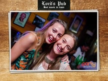 Distracție în Lord's Pub