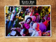 Distracție în Lord's Pub