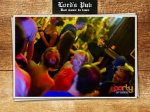 Distracție în Lord's Pub