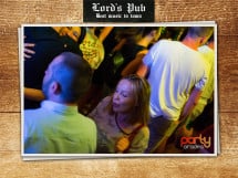 Distracție în Lord's Pub