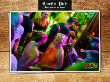 Distracție în Lord's Pub