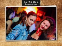 Distracție în Lord's Pub